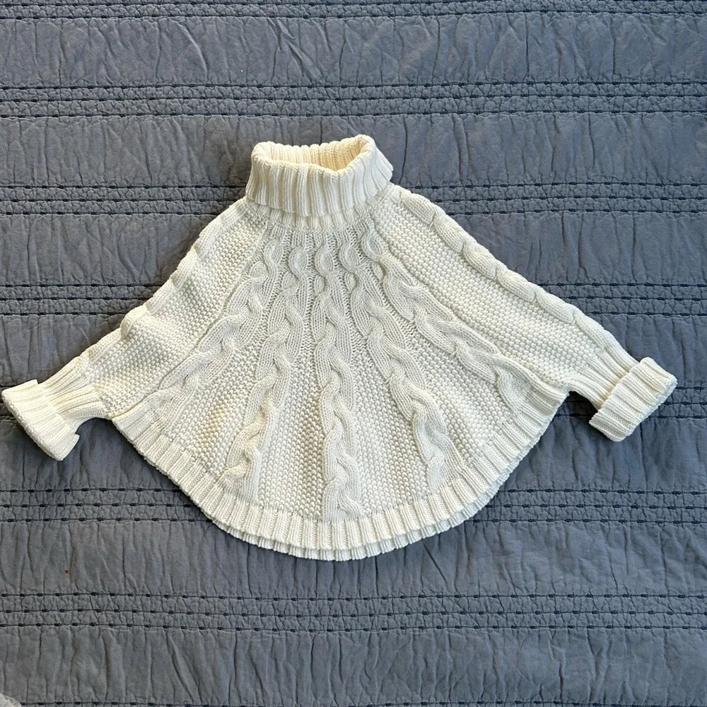 Carter’s 2T Sleeved Cable Knit Poncho with Fold Over Turtleneck Cotton Blend EUC